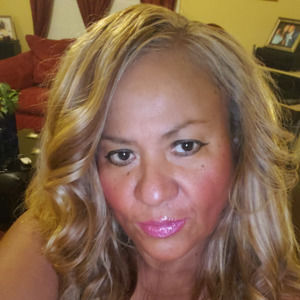 Meet your Posher, Yanira